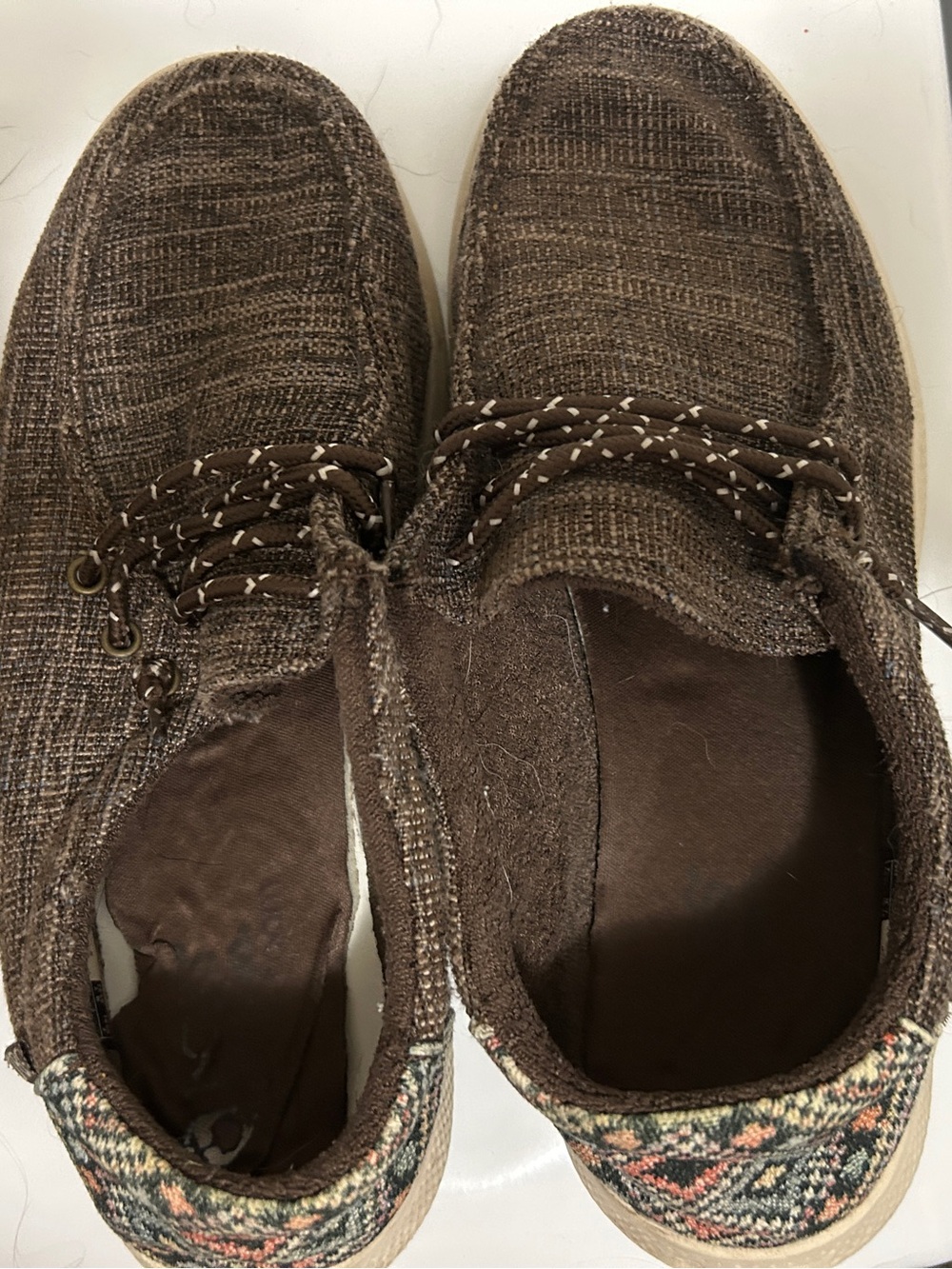 Source Unknown Brown Woven Lace-Up Moccasins with Patterned Heel